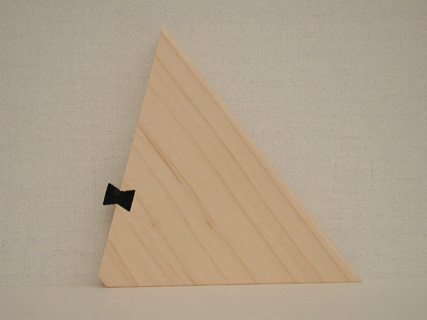 Side view of the dovetail easel Back.